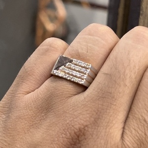 Bague en diamant naturel pour homme en or massif 14K faite à la main en blanc jaune certifiée par un tiers pour un usage quotidien, cadeau de fiançailles de mariage - Product Image 1