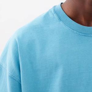 Camiseta personalizada de algodón de alta calidad 260 Gsm, camiseta de aspecto recortado cuadrado con lavado ácido, camiseta de peso pesado para hombres, fabricante de camisetas para hombres - Product Image 4