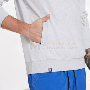 Sweat-shirt pour homme tendance, streetwear moderne, pull à finition lisse, adapté au style urbain, à porter au quotidien - Product Image 6