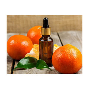 Vente en gros vrac d'huile essentielle de mandarine bio pressée à froid d'huile de support pour le blanchiment de la peau approvisionnement ODM - Product Image 5