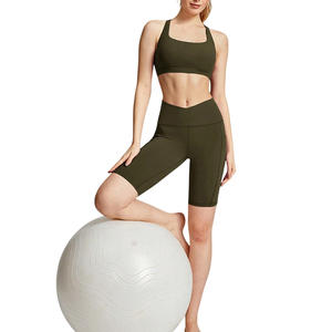 Pantalones cortos de yoga personalizados para mujer Pantalones cortos de gimnasio elásticos de cintura alta para entrenamiento Correr Pantalones cortos de fitness transpirables con logotipo - Product Image 1