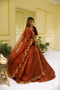 Robe longue Anarkali Lehenga Choli en acrylique de qualité supérieure pour femmes, tenue de mariage traditionnelle, séchage rapide, évacuation de l'humidité, protection solaire - Product Image 2