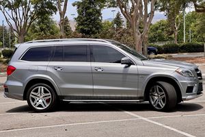 รถเบนซ์ Mercedes-Benz GL 63 AMG ปี 2014 สภาพดีเยี่ยม ราคาสุดคุ้ม พร้อมส่ง - Product Image 3