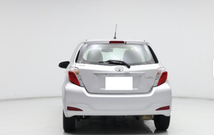 Toyota Yaris L 2014 Usado, Económico, con Volante a la Izquierda/Derecha, 2 Puertas, Hatchback - Product Image 5