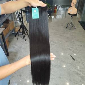 Paquets de cheveux vietnamiens bruts avec extensions de cheveux de couleur naturelle droite à l'os frontal sans enchevêtrement avec vendeur en gros - Product Image 2