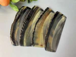 Peine de bolsillo de cuerno tallado de doble cara para barbas y cuero cabelludo accesorio de moda de cristal para hombres - Product Image 5