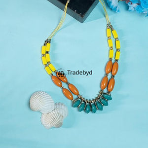 Tradebyd Collier pendentif en résine fait à la main Cadeau de bijoux de mode moderne pour elle - Product Image 2