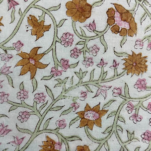 ผ้าฝ้ายพิมพ์ลายดอกไม้พาสเทลด้วยมือ ดีไซน์วินเทจลายพฤกษศาสตร์ - Product Image 1