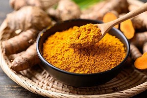 Poudre de curcuma de qualité supérieure pour la cuisine Santé et soins de la peau Poudre d'épices biologiques naturelles disponible au meilleur prix - Product Image 5