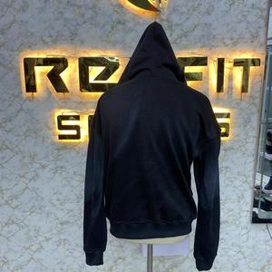 Sudadera con capucha y cremallera personalizada con logo impreso, para hombre, negra, de algodón French Terry, corte regular, logo frontal, estilo otoñal. - Product Image 6