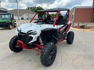 Talon 1000R FOX Live Valve 2025 assemblé en usine, exporté dans le monde entier - Product Image 5