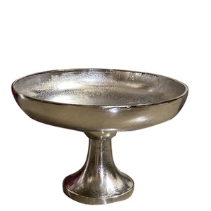 Jarrón de Flores de Metal de Nuevo Diseño con Base, Jarrón Decorativo de Aluminio para Hogar, Balcón y Jardín en Venta - Product Image 6