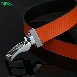 Ceinture de designer décontractée pour hommes en peau de vache Style formel avec alliage pour boucle disponible pour la vente en gros - Product Image 3