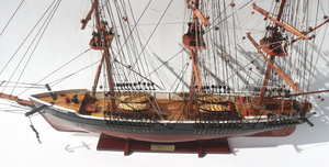 FLYING CLOUD Modèle de bateau en bois Artisanat de pin de haute qualité Livraison rapide du Vietnam Technique peinte - Product Image 6