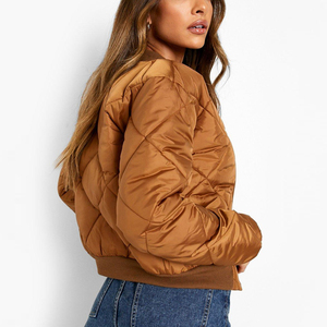 Veste en toile de satin pour femmes respirant Logo personnalisé haute qualité saison d'hiver doublure en coton mode en gros - Product Image 3