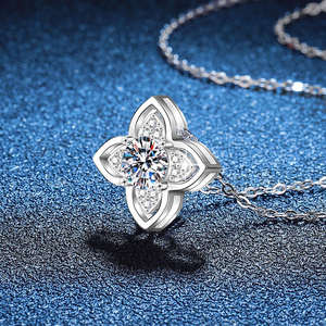 สร้อยคอจี้เงินแท้ S925 ประดับโมอิสซาไนต์ 1 กะรัต ผ่านการทดสอบเพชร ระดับ VVS ดีไซน์ดอกไม้สุดหรู ทันสมัย เหมาะเป็นของขวัญ - Product Image 4