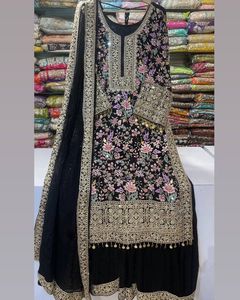 Venta caliente pura seda Chinon hermoso bordado y Cording trabajo Top con Palazzo y Dupatta conjunto cosido completo listo para usar - Product Image 1