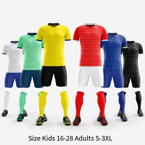 Maillots de football personnalisés vierges avec impression de nom et numéro 2025 – Tenues de football pour adultes 100 % polyester - Product Image 2