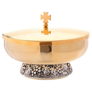 Ciboire en laiton catholique de qualité supérieure, produit de culte religieux pour les services eucharistiques, gobelet en laiton, prix abordable - Product Image 2