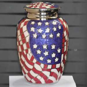 Vente en gros Urnes artisanales en laiton pour plantes et cendres Conteneurs funéraires abordables de haute qualité - Product Image 5