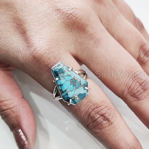 แหวนผู้หญิง แหวนเงินแท้ 925 ประดับพลอยเทอร์ควอยซ์สีน้ำเงินธรรมชาติ รูปทรงโลงศพ ของขวัญวันครบรอบเดือนธันวาคม ทำด้วยมือ - Product Image 3