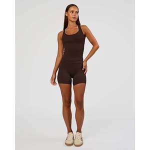 เสื้อกล้ามโยคะคอกลม Flow Rib สีช็อกโกแลตร้อน - Product Image 2
