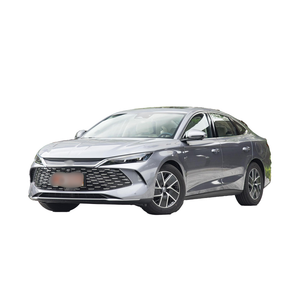 Berline hybride rechargeable 2024, nouvelle énergie PHEV, haute performance, moteur turbo allemand, prêt à l'exportation, intérieur foncé, pneus R17, transmission intégrale gauche - Product Image 5