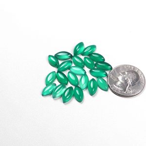 Piedras preciosas sueltas con forma de marquesa lisa de cabujón de ónix verde natural de alta calidad - Product Image 2