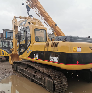 Excavadora grande de alto rendimiento en buen estado con sistema de motor probado, estabilidad de la caja de cambios y solo 1200 horas de funcionamiento. - Product Image 5