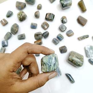 Piedras caídas de cianita azul a granel al por mayor, cristales curativos pulidos naturales para meditación y decoración de energía Reiki - Product Image 5