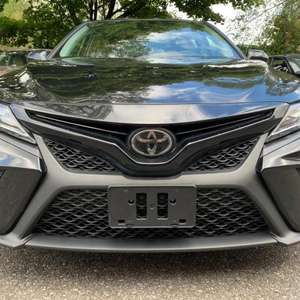 2020 pour Toyota pour Camry SE FWD automatique utilisé avec le carburant d'essence de norme d'émission Euro 4 - Product Image 1