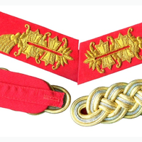 Fabricant de reproductions classiques d'uniformes, 100% fil et laine, colliers, écussons et badges entièrement personnalisés
