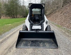 Chargeuse compacte Bobcat S530 abordable, chargeuse frontale, mini-chargeuse pour la construction, l'agriculture et la manutention de matériaux - Product Image 3