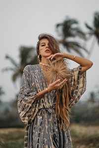 Prix d'usine, vente en gros : Kimono de plage 100% Rayonne, col en V, épaules tombantes, tie-dye, coupe ample, confortable, veste d'été style bohème - Product Image 4