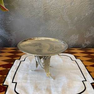 Soporte de pastel de Metal de lujo para exhibición de fiesta Centro de mesa decorativo hecho a mano de metal de exhibición de pastel de India - Product Image 4