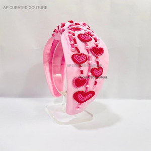 Diadema de San Valentín con Cuentas Hecha a Mano y Personalizada para Mujer, con Diseño de Cuentas Hechas a Mano para la Temporada de San Valentín - Product Image 3