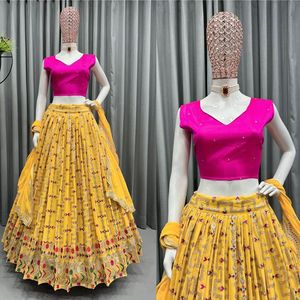 Lehenga Choli indien prêt-à-porter en georgette avec dupatta, broderie avec sequins, tenue de soirée, Haldi Lehngha Choli - Product Image 5