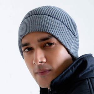 Bonnets tricotés de couleur unie à la mode gris personnalisé - Product Image 2