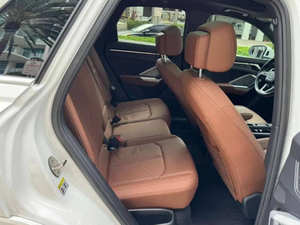 Audi Q3 quattro S line Premium 45 TFSI 2025 d'occasion en parfait état - Product Image 3