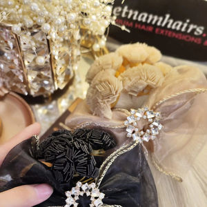 Meilleure vente 100% Extensions de cheveux vierges crus vietnamiens Pointe plate Cuticule complète Haute qualité Kinky Curl Body 2025 Prix de gros - Product Image 1