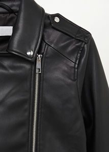 Veste en cuir véritable pour femmes de haute qualité, mode personnalisée, respirante, nouveau design, veste en cuir véritable pour femmes chez Nurak - Product Image 2