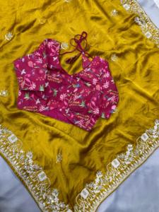 Saree en soie exclusif à la demande avec un design tissé à la main complexe parfait pour les mariages et les événements culturels au meilleur prix - Product Image 5