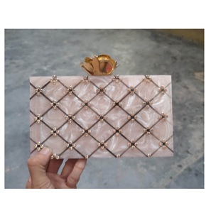 กระเป๋าคลัทช์สำหรับผู้หญิงทำจากยางเรซินหัตถกรรมอินเดีย - Product Image 1