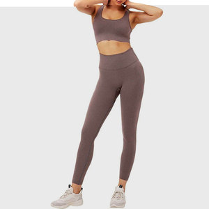 Custom Lightweight Seamless Women's Yoga Set Breathable Stretch Leggings Crop <b>Top</b> Fitness Gym Activewear Sportswear Yoga Set - Product Image 6