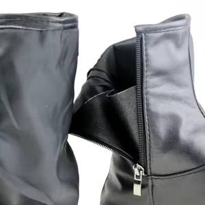 Desgaste del pie de cuero por encargo para los hombres Nuevo estilo Temporada de invierno Calcetines de cuero en nuevo estilo - Product Image 2