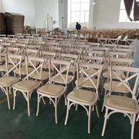 Chaises de réception empilables de luxe en métal à dossier croisé pour événements, banquets, cérémonies, restaurants, chaise à dossier croisé doré pour réceptions