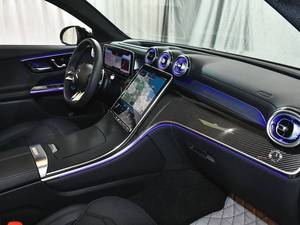 Listo para Enviar: GLC 63 S E AMG Coupé Performance 4MATIC 2025 con Techo Panorámico Completo, Usado - Product Image 4