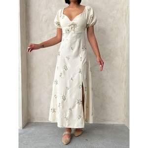 Robes décontractées en lin en gros avec broderie, élégantes et confortables - Product Image 2