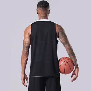 Uniforme de basketball personnalisé, grande taille, léger, pour entraînement et compétition adulte, tissu respirant et anti-humidité - Product Image 3