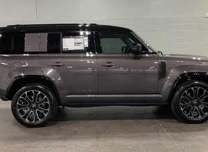 SUV 4x4 de style D110 2025, conduite à gauche, essence, automatique, tout-terrain, toit ouvrant panoramique, sièges en cuir - Product Image 4